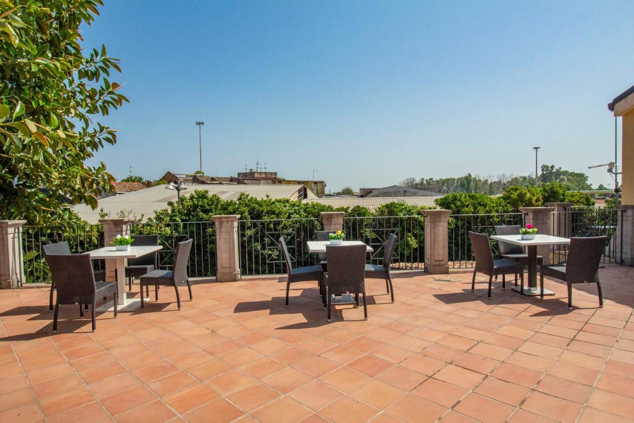 Royal Playa Suite And Apartament -Private Parking- Self Chek Out Catânia Exterior foto